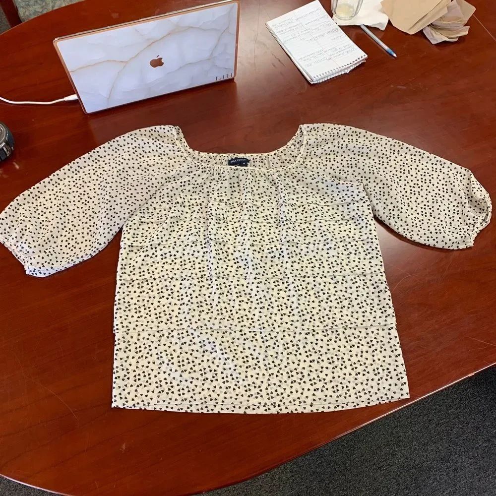 Max Edition Hearts Tiered Puff Sleeve Blouse sz M
